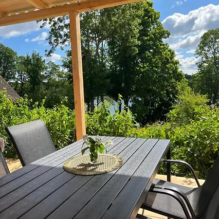 Z Widokiem Na Jezioro Дом отдыха