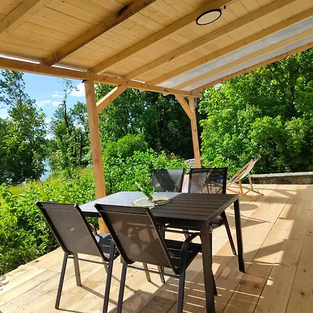 Z Widokiem Na Jezioro Дом отдыха